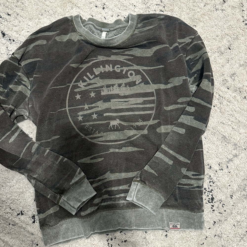 Camo Crew Neck Sweatshirt